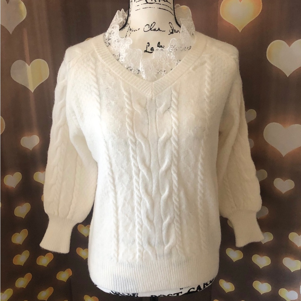Floral Lace sweater cable knit creamy white long sleeve